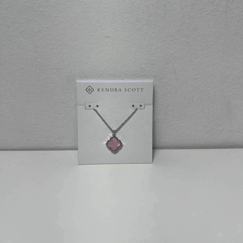 Kendra Scott Mallory Silver Pendant Healing Rose Quartz Necklace - Picture 5 of 12